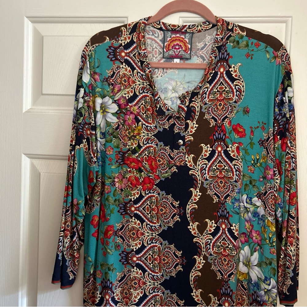 Johnny Was Gorgeous Top, Large, Soft Bamboo Knit Fabric, Large, Like New